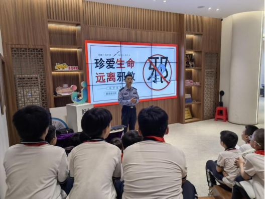 浙江温州：“探索服务站 共筑中国梦”——瞿溪第一小学反邪教研学活动394.png